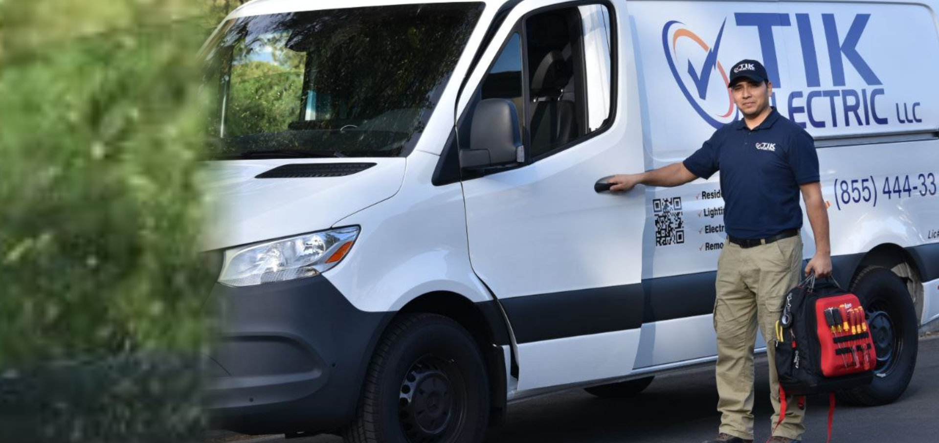 tik electric worker 1